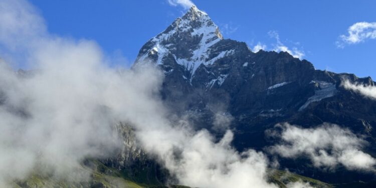 आजको मौसम : यी दुई प्रदेशमा हल्का वर्षा र हिमपातको सम्भावना