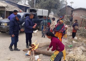 चिसो बढेसँगै उदयपुरका विभिन्न ठाँउमा आगो ताप्ने व्यवस्था