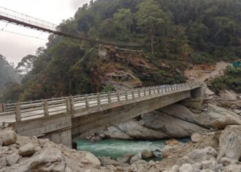 खुम्बु क्षेत्र जोड्ने सडकमा मोटरेबल पुल निर्माण