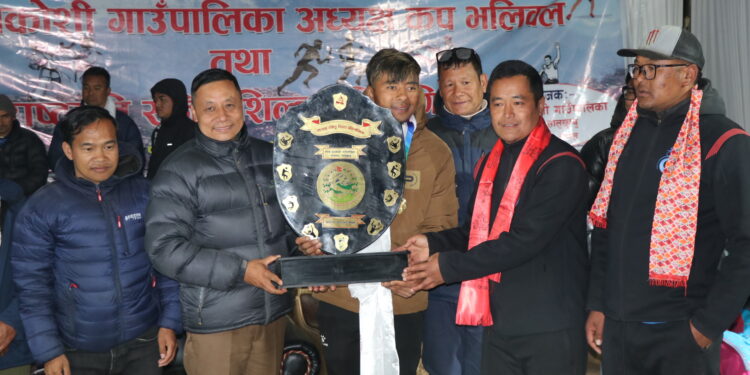 माप्य दुधकोशी ः अध्यक्ष कपको उपाधि पाइला पाइलालाई, रनिङ शिल्डको उपाधि हिमालय मावि हाँकुलालाई 