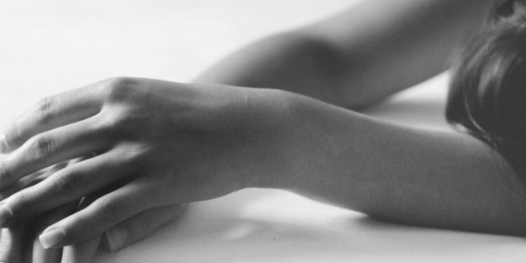 ओलखढुंगाका अड्विर राई सुकेधारामा मृत भेटिए