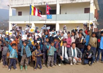 शेर्पा विद्यार्थी सङ्घ ओखलढुङ्गाले ४ जना विद्यार्थीलाई छात्रवृत्ति दिने,  १ सय १० लाई दियो शैक्षिक सामाग्री 