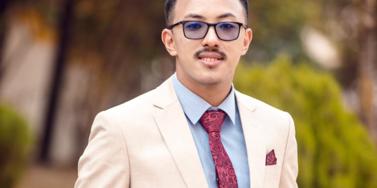 डा. मिङ्मार शेर्पाको पहलमा सल्लेरीमा पुस्तकालय 