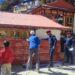 खुम्बु स्थित थामे गुम्बकाे छानो हावाले उडायो, टिनका पाता छरप्रस्ट