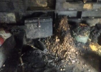  सोलुखुम्बु साेताङको एक घरमा आगलागी, भाँडाबर्तन, लत्ताकपडा सबै जलेर सत्यनास