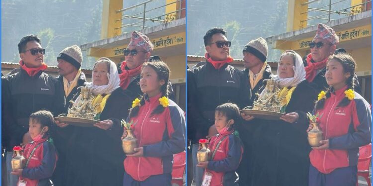 व्यत्तिगत लगानीमा गोराखानीकी मगरद्धारा सरस्वतीको मन्दिर उपहार