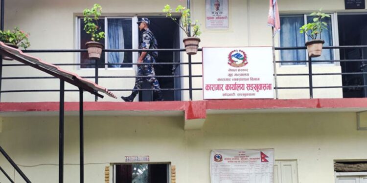 संखुवासभामा गरियो कैदीबन्दीहरुको स्वास्थ्य परीक्षण