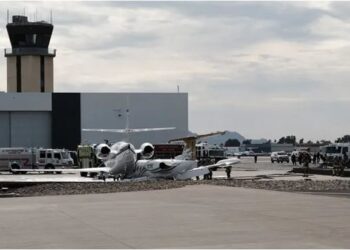 फेरी अमेरिकामा  ठोक्किए दुई विमान