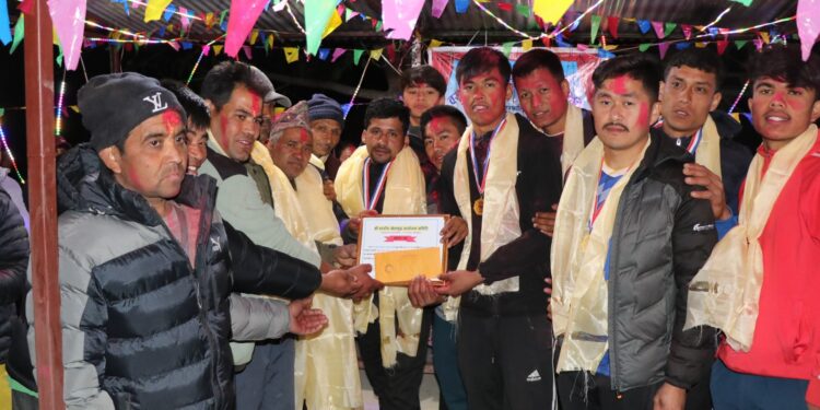 बरडाँडामा सम्पन्न भलिबल प्रतियोगिताको  उपाधि प्रकृति मारुनी क्लबलाई