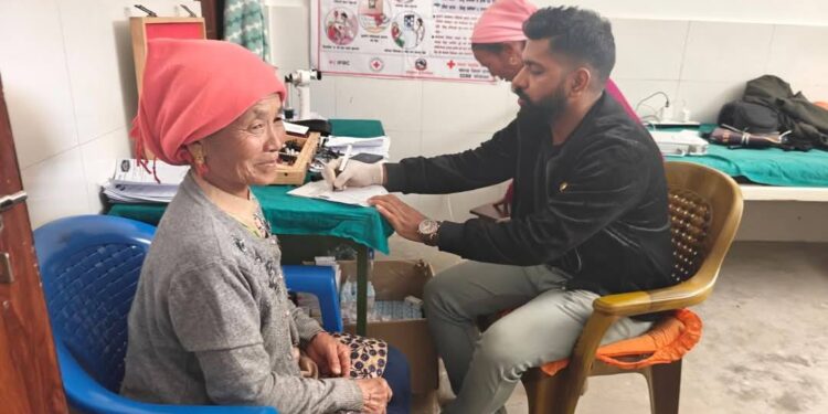 दुई दिने नि : शुल्क आँखा शिविरबाट जलेश्वरीका तीन सय बढी नागरिक लाभान्वित