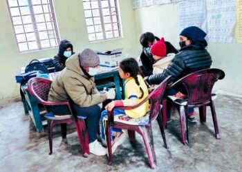 बरबाेट अाबिका ५२ बिरामी विद्यार्थीको शिविर मार्फत उपचार 