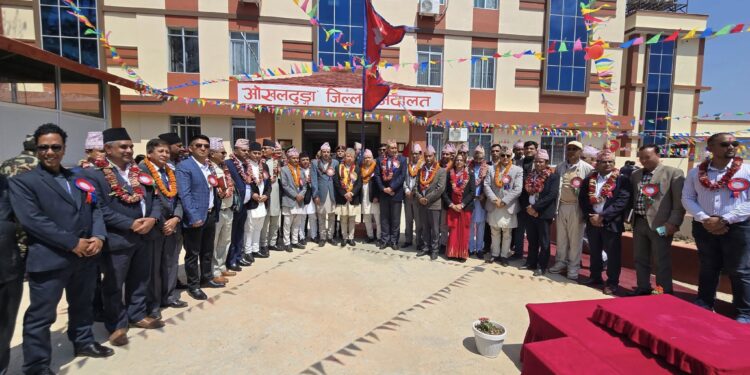 प्रधान न्यायाधीश सिंह राउतद्वारा नवनिर्मित ओखलढुंगा जिल्ला अदालत भवनको उद्घाटन