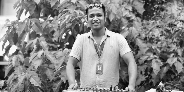 राजावादीले आगो लगाएको घरमा जलेर एभिन्युज टिभीका पत्रकारको मृत्यु