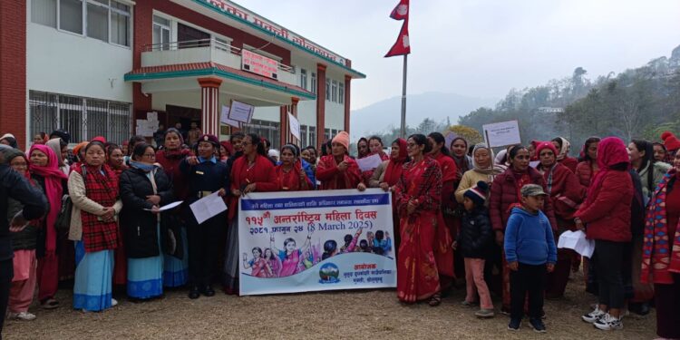 थुलुङमा अायाेजित कबिता वाचन प्रतियाेगितामा पुष्पावती प्रथम 