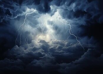 भोलिबाट हावाहुरी र चट्याङ सहित वर्षातको सम्भावना