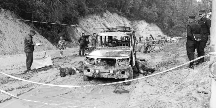 ताप्लेजुङमा करेन्ट लागेर बुलेरो ट्याक्सीमा सवार ४ जनाको मृत्यु