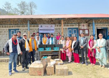 रोटरी क्लब अफ काठमाण्डौँद्वारा सगरमाथा आविलाई सात थान कम्प्युटर सहयोग