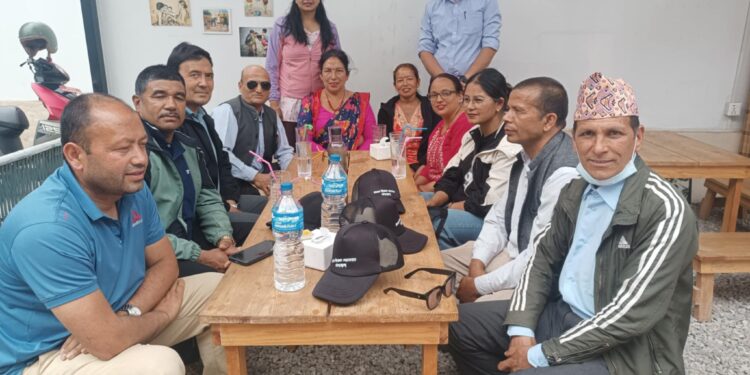 शिक्षकहरूको जायज माग पुरा गर्न लिखुपिकेले गर्याे यस्तो आग्रह