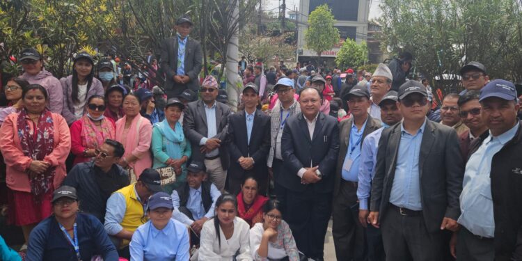 शिक्षकको आन्दोलनमा ‘ सोताङ गाउँपालिकाको साथ’ : शैक्षिक सत्र डामाडोल बन्ने खतरा