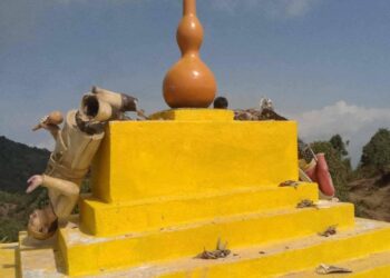 अज्ञात समूहद्वारा सुम्निमा र पारुहाङको प्रतिमा तोडफोड