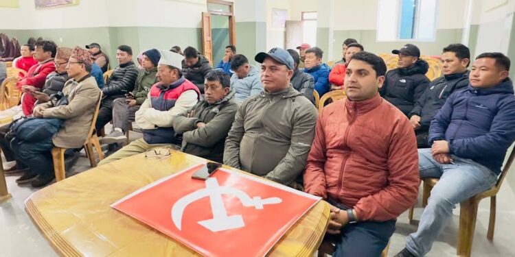 यस्तो छ शुक्रबार बसेको माओवादी केन्द्र सोलुखुम्बुको निर्णय