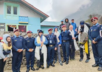 सगरमाथा आरोहण गर्न लागेकी प्रहरी सहायक निरीक्षक शेर्पालाई प्रदेश प्रहरी तथा सोलु प्रहरीद्धारा स्वागत