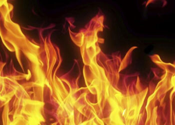 चिशंखुगढीमा आगलागी हुँदा चार लाख बराबरको क्षति