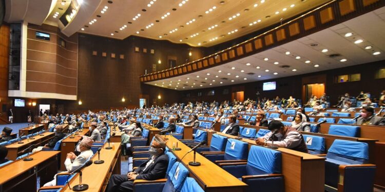 प्रधानमन्त्री ओलीको तर्फबाट रक्षामन्त्री राईले संसद्‍मा पेस गरे वार्षिक प्रतिवेदन