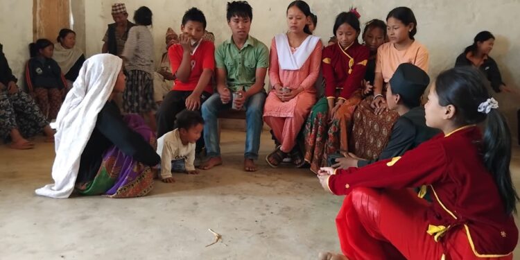 लिम्चुङ्बुङमा बाल बिबाह विरुद्ध सडक नाटक प्रदर्शन