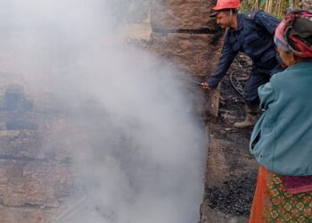 थुलुङ दुधकोशी आठमा आगलागी हुँदा लाखौंको क्षति