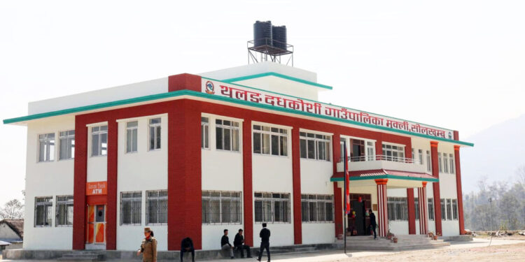 राष्ट्रिय परिचयपत्र कार्य स्टेसन सञ्चालन गर्ने थुलुङ दुधकोशीको निर्णय, अब पालिकामै राष्ट्रियपरिचयपत्र बन्ने