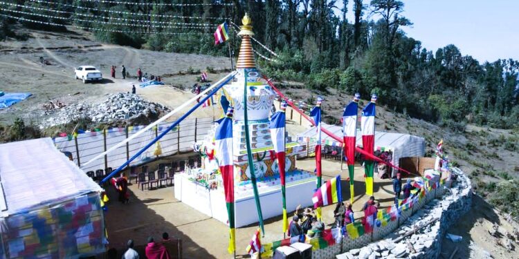 खिजीदेम्बाको मैदानेमा श्रमदान मार्फत बौद्ध चैत्य निर्माण