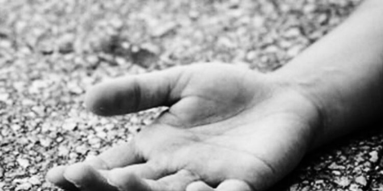 संखुवासभामा भीरबाट लडेर ८ वर्षे बालकको मृत्यु