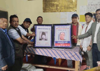 स्वर्गीय आमाबाबुको स्मृतिमा जुबुका दुई विद्यालयलाई अक्षय कोष स्थापना