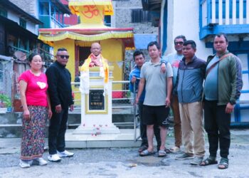 स्व. रमेश बाबु थुलुङको स्मृतिमा छात्रवृत्ति वितरण तथा शालिक माल्यार्पण कार्यक्रम सम्पन्न