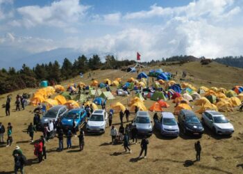 आन्तरिक पर्यटन प्रबर्द्धन गर्न सोलुमा स्पार्क एडभेन्चर शुरु, महानायक हमाल देखि २ सय अगुवा गौरिटापमा रमाउँदै