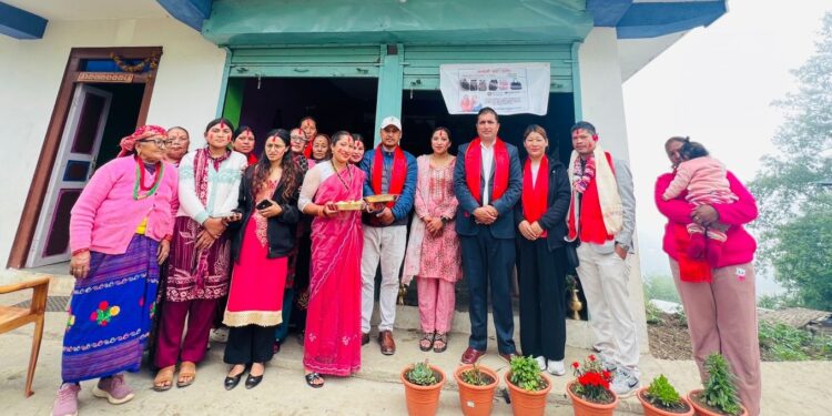 महिलाहरूका लागी स्कुल ब्याग बनाउने तालिम, तालिम सकिएकै दिन व्यवसायको उद्‌घाटन 