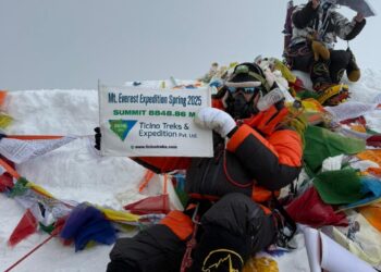 याङडी लामा शेर्पा बनिन् सगरमाथा चढ्ने पहिलो एथलेटिक्स महिला