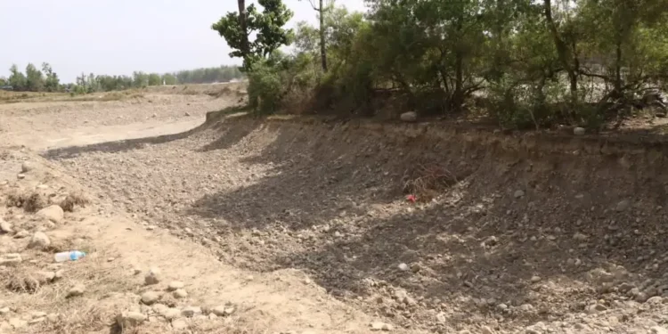 चुरे क्षेत्रमा अवैध उत्खनन : पालिका प्रमुखको संलग्नता आरोपमा अख्तियारले सुरु गर्यो छानबिन