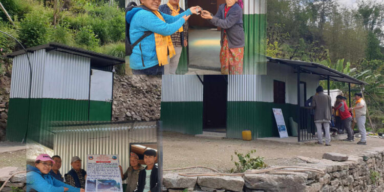 महाकुलुङका २ विपन्न परिवारलाई नयाँ घर हस्तान्तरण 