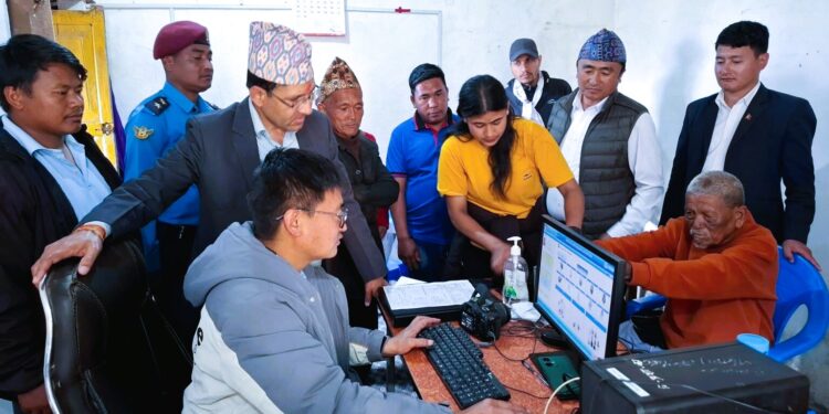 केपिलासगढी गाउँपालिकामा राष्ट्रिय परिचयपत्र बनाउने शिविर