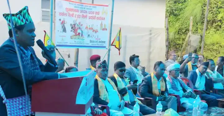 ओखलढुंगामा किरात राईहरुको साकेला सिली–हङ सिली प्रदर्शन