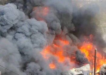 बाजुराको बाम्का बजारमा भीषण आगलागी, दर्जनभन्दा बढी पसल जले