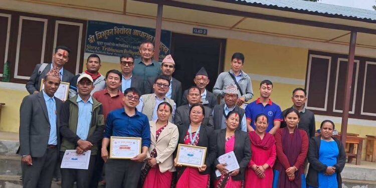 वडास्तरीय हाजिरीजवाफ प्रतियोगिताको उपाधि त्रिभुवन विद्योदय आविलाई