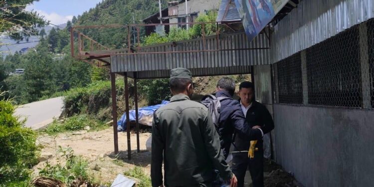 माओबादी नेता शेर्पाले बनाएको अस्थाई सम्रचना सोलुदुधकुण्ड नगरपालिकाले भत्काउने