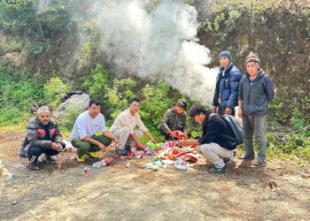 वेनीले गर्याे  बजार अनुगमन, एउटै पसलबाट २० हजारको अखाद्य वस्तु जफत