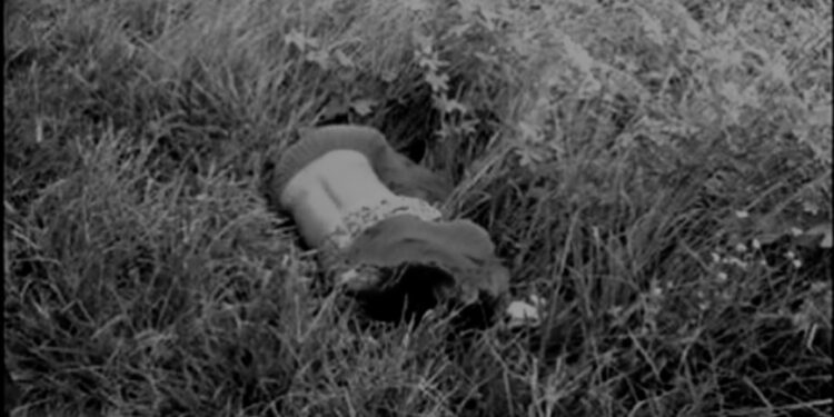 ओखलढुंगामा महिलाको लडेर मृत्यु