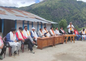 फाप्लु–खोलाघारी जोड्न बन्यो नमुना सडक, मेयर शेर्पाले गरे उद्घाटन