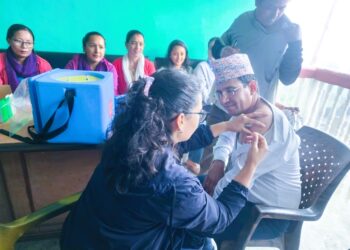 खोटाङमा कोभिड–१९ विरुद्धको बुस्टर फाइजर खोप अभियान सुरु