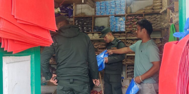 सोलुदुधकुण्ड नगरपालिकामा प्लास्टिक झोलामा पूर्ण प्रतिबन्ध, कडाइका साथ कार्यान्वयन सुरु